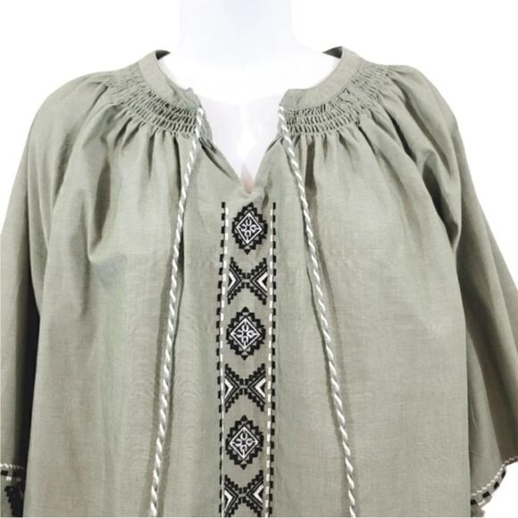 NEW Time & Tru Embroidered Bohemian Top in Bay Leaf/Soft Olive Green Size Small - Picture 3 of 11
